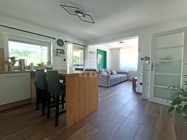 Eladó családi ház, Mogyoródon 114.79 M Ft, 5 szobás