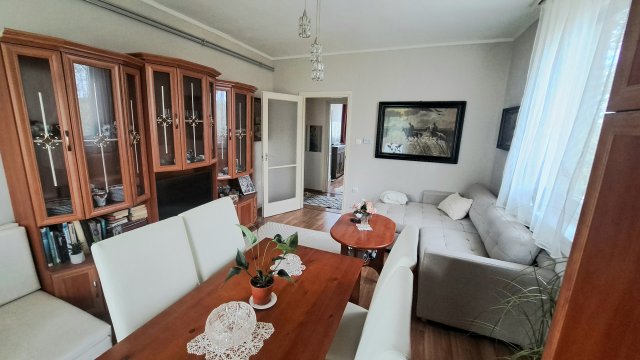 Eladó téglalakás, Gyulán 35 M Ft, 2 szobás