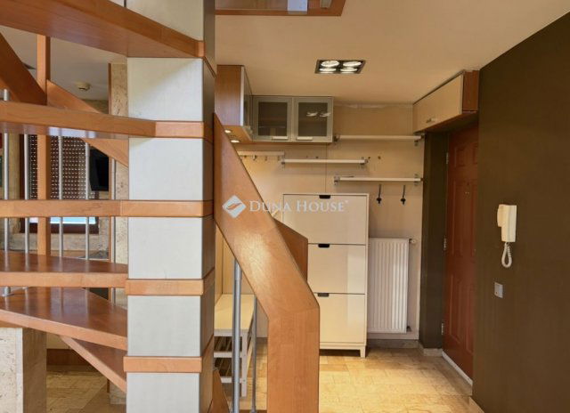 Eladó iroda, Budapesten, III. kerületben 110 M Ft, 2 szobás