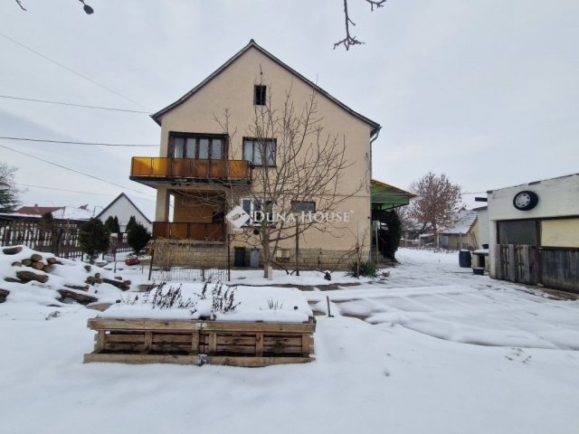 Eladó családi ház, Baján 48 M Ft, 4 szobás