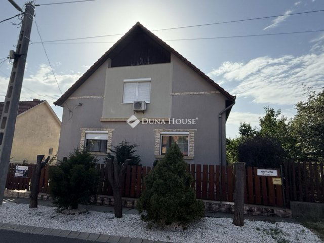 Eladó családi ház, Maglódon, Apafi utcában 139 M Ft, 6 szobás