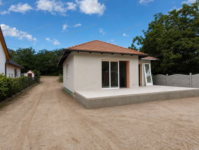 Eladó családi ház, Gödön 129.99 M Ft, 4 szobás