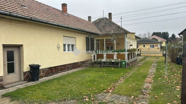 Eladó családi ház, Balatonbogláron 99 M Ft, 4 szobás