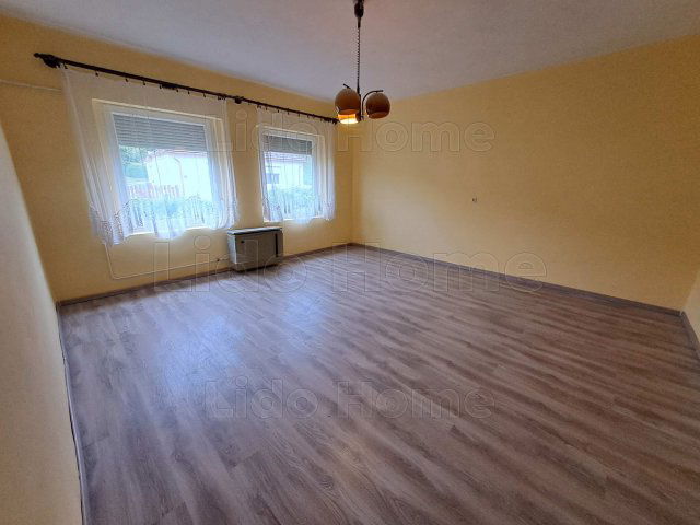 Eladó családi ház, Bázakerettyén 11.5 M Ft, 7 szobás