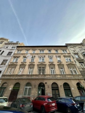 Eladó téglalakás, Budapesten, VII. kerületben 104.9 M Ft