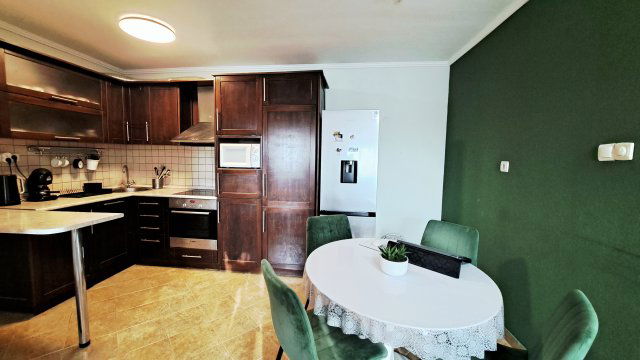 Eladó téglalakás, Székesfehérvárott 61.9 M Ft, 2+1 szobás