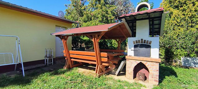 Eladó nyaraló, Szolnokon 24.95 M Ft, 1 szobás