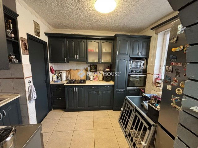 Eladó ikerház, Csóron 79.9 M Ft, 5 szobás / költözzbe.hu