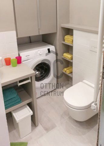 Eladó téglalakás, Budapesten, VI. kerületben 99 M Ft, 3 szobás