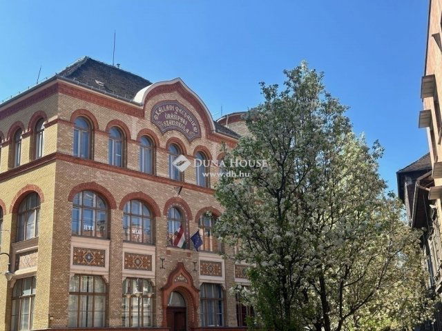 Eladó téglalakás, Budapesten, VIII. kerületben 85.9 M Ft