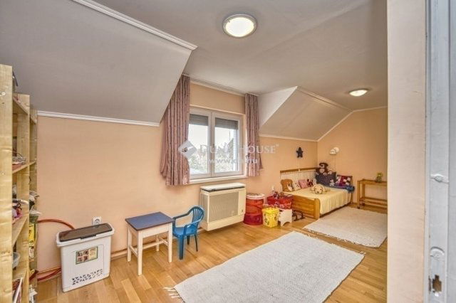 Eladó családi ház, Budapesten, XVIII. kerületben 142 M Ft