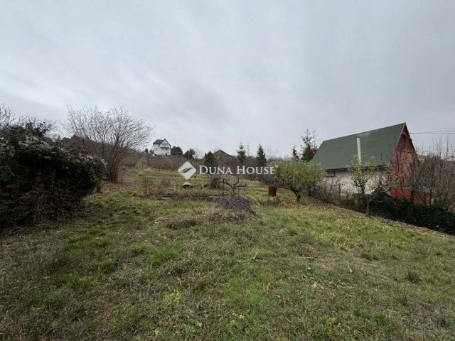 Eladó telek, Pécsett 30 M Ft / költözzbe.hu