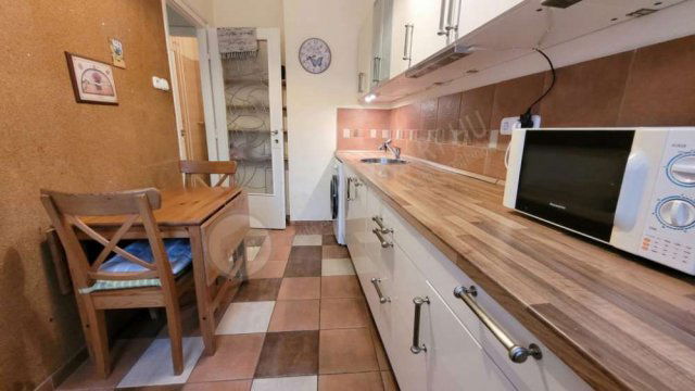 Kiadó téglalakás, albérlet, II. kerületben, Fazekas utcában