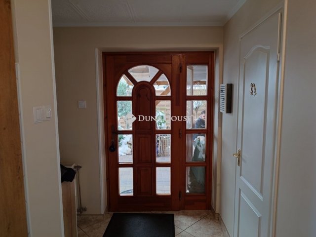 Eladó családi ház, Kiskunfélegyházán 75 M Ft, 4 szobás