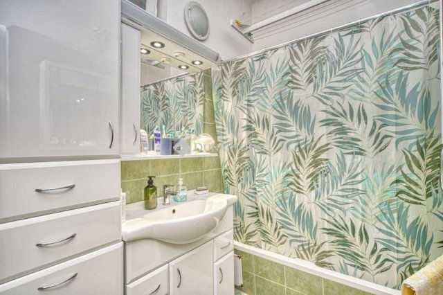 Eladó családi ház, Budapesten, XVIII. kerületben 180 M Ft