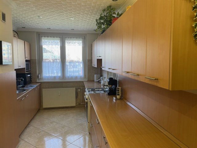 Eladó panellakás, Budapesten, III. kerületben 84.9 M Ft, 3 szobás