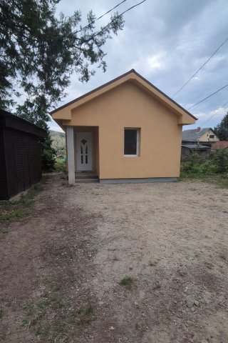 Eladó családi ház, Mogyoródon 68 M Ft / költözzbe.hu