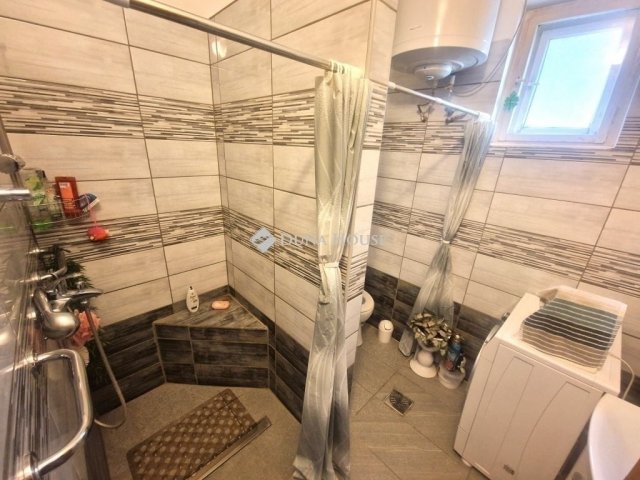 Eladó családi ház, Üllőn 79.9 M Ft, 3 szobás