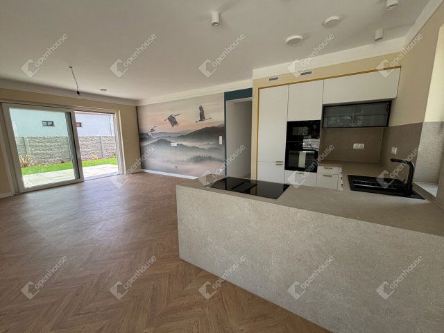 Eladó családi ház, Pannonhalmán 149 M Ft, 4 szobás