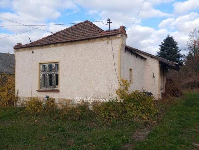 Eladó családi ház, Verpeléten 8.2 M Ft, 1 szobás