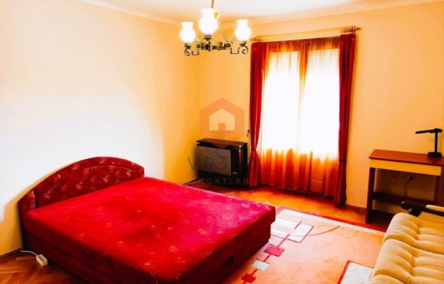 Eladó téglalakás, Pécsett 27.3 M Ft, 1 szobás