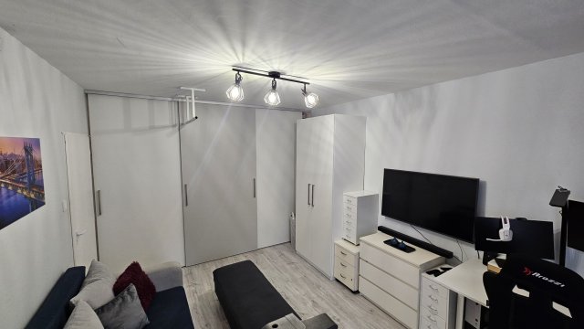 Eladó panellakás, Pécsett 46 M Ft, 1+1 szobás