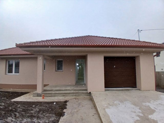 Eladó családi ház, Debrecenben 135 M Ft, 4 szobás