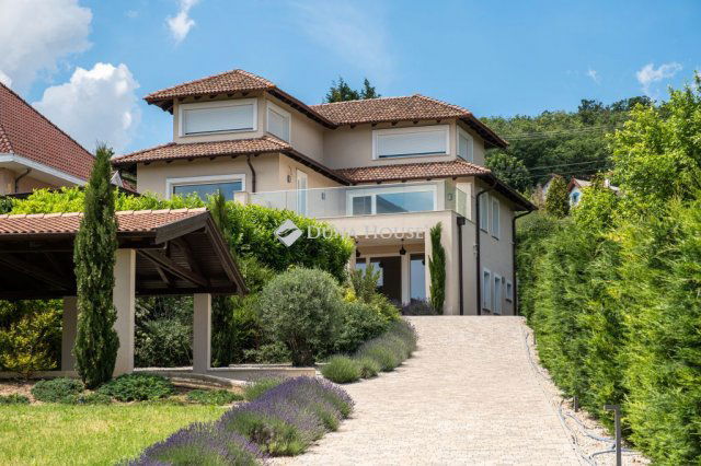 Eladó családi ház, Balatongyörökön 299 M Ft, 6 szobás