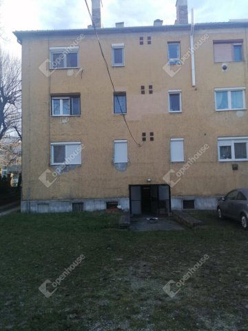 Eladó téglalakás, Győrött 63.9 M Ft, 3 szobás