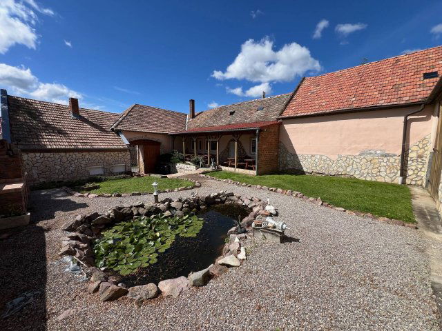 Eladó családi ház, Kővágószőlősön 74.9 M Ft, 4 szobás