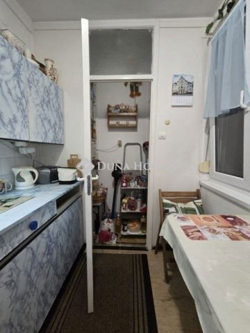 Eladó panellakás, Szegeden 50.5 M Ft, 2 szobás