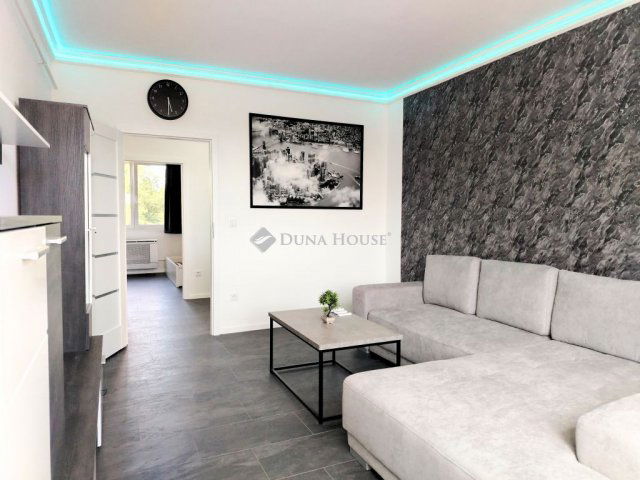 Kiadó téglalakás, albérlet, Debrecenben 280 E Ft / hó, 3 szobás