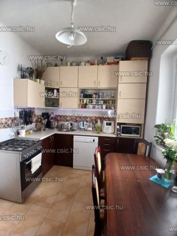 Eladó téglalakás, Budapesten, XI. kerületben 105.9 M Ft