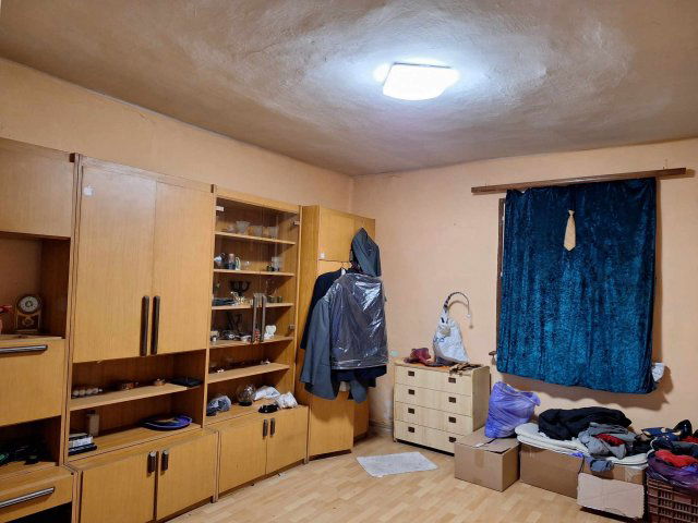 Eladó családi ház, Zalakomáron 29.9 M Ft, 5 szobás