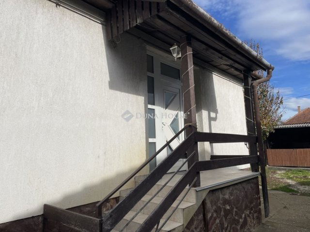 Eladó családi ház, Zalaegerszegen 60 M Ft, 3 szobás