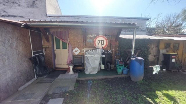 Eladó téglalakás, Budapesten, XV. kerületben 52.5 M Ft, 2 szobás