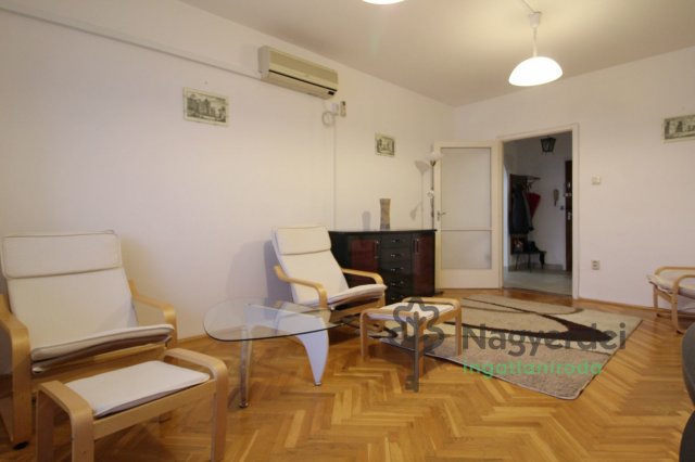 Kiadó panellakás, albérlet, Debrecenben 228 E Ft / hó, 3 szobás