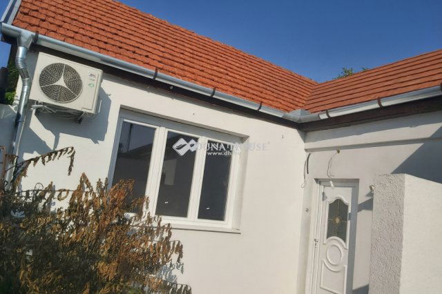 Eladó családi ház, Dunaharasztin 51.5 M Ft, 2 szobás
