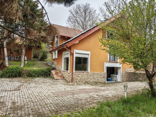 Eladó családi ház, Biatorbágyon, Mandula utcában 150 M Ft