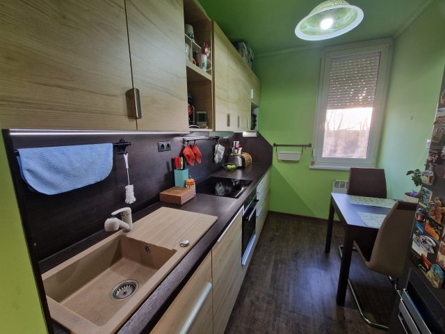 Eladó téglalakás, Tatán 49 M Ft, 2 szobás