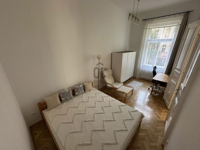 Eladó téglalakás, Budapesten, VI. kerületben 139 M Ft, 4 szobás