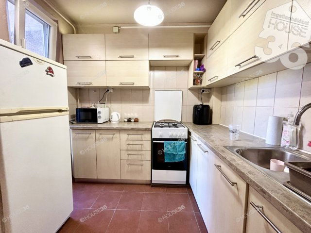 Eladó panellakás, Kecskeméten 50.9 M Ft, 3 szobás