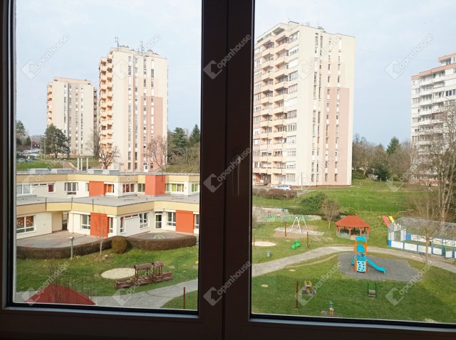 Eladó téglalakás, Zalaegerszegen 48 M Ft, 3 szobás