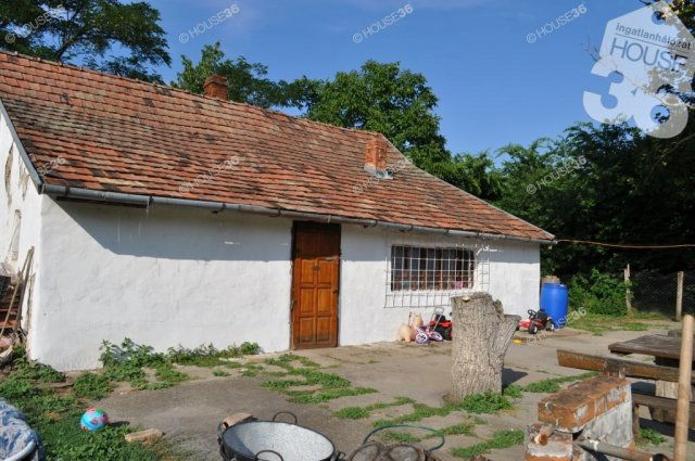 Eladó mezogazdasagi ingatlan, Nyárlőrincen 7.5 M Ft, 2 szobás