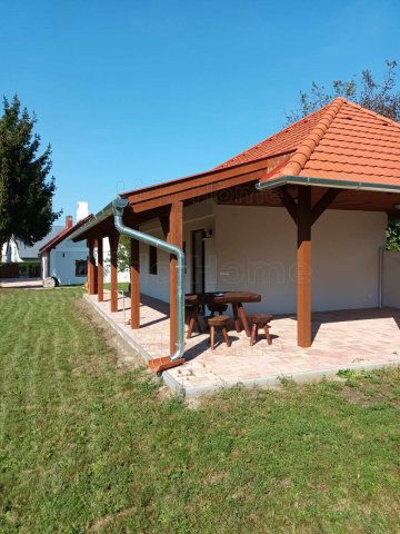Eladó családi ház, Balatonberényben 99 M Ft, 3 szobás