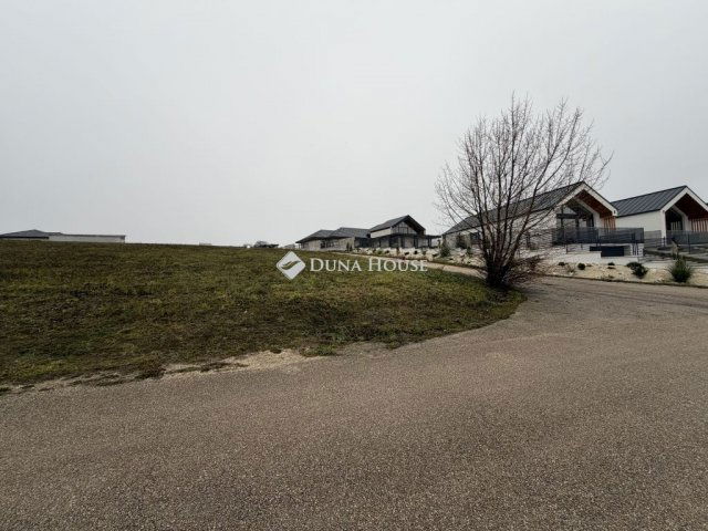 Eladó telek, Budajenőn 157 M Ft / költözzbe.hu