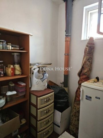 Eladó téglalakás, Vecsésen 68 M Ft, 2 szobás