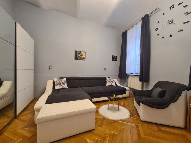 Eladó téglalakás, Győrött, Apáca utcában 68 M Ft, 3 szobás