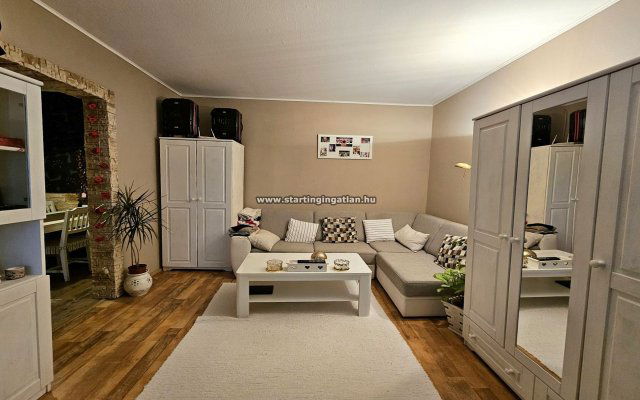 Eladó panellakás, III. kerületben, Kaszásdűlő utcában