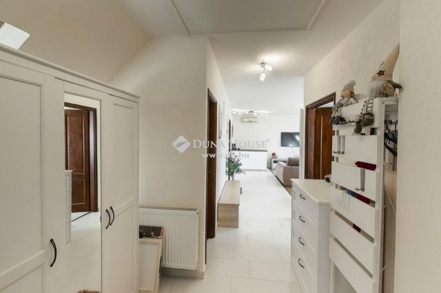 Eladó családi ház, Kecskeméten 149 M Ft, 6+1 szobás